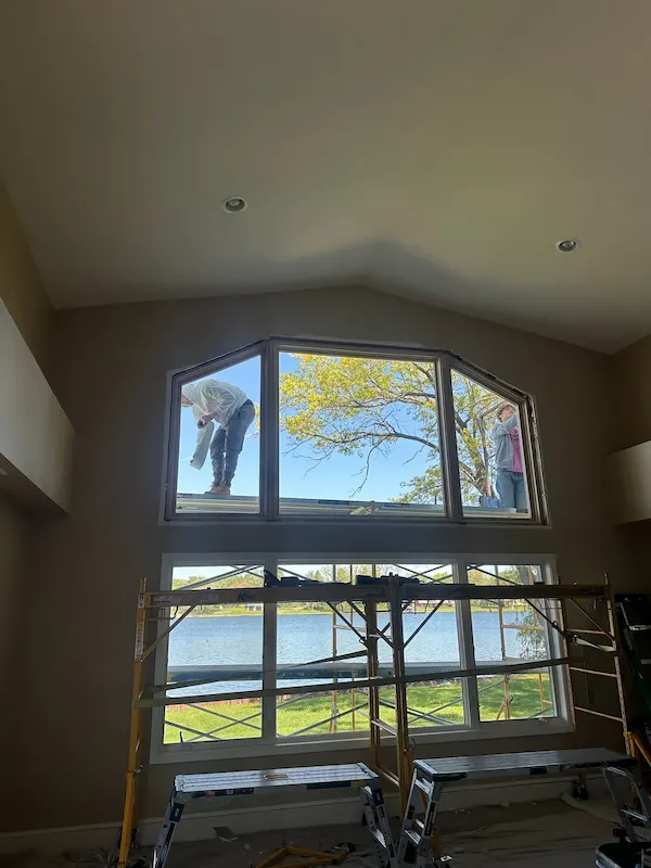New multi-panel feature window viewed from inside